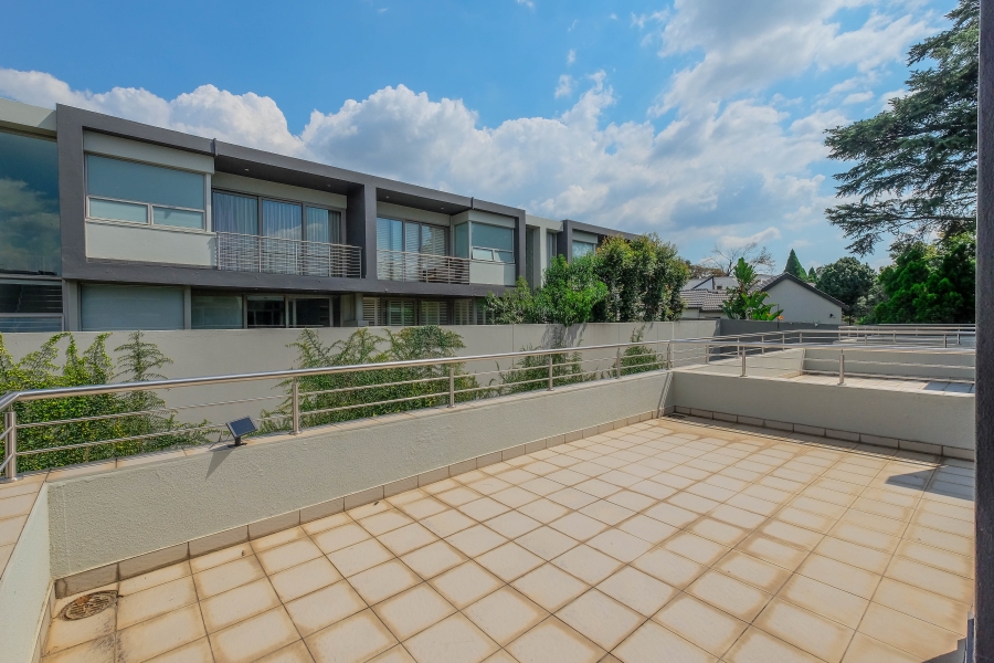 3 Bedroom Property for Sale in Hurlingham Gauteng