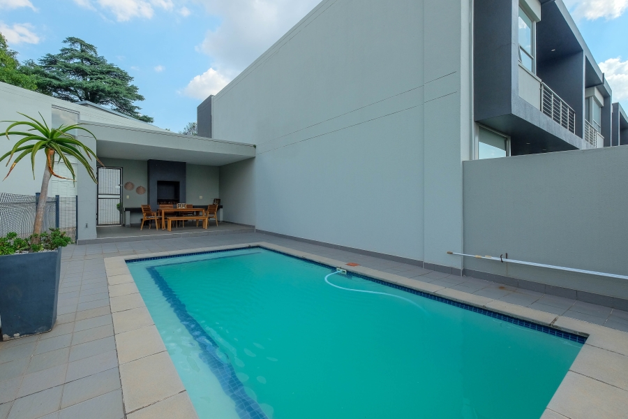 3 Bedroom Property for Sale in Hurlingham Gauteng