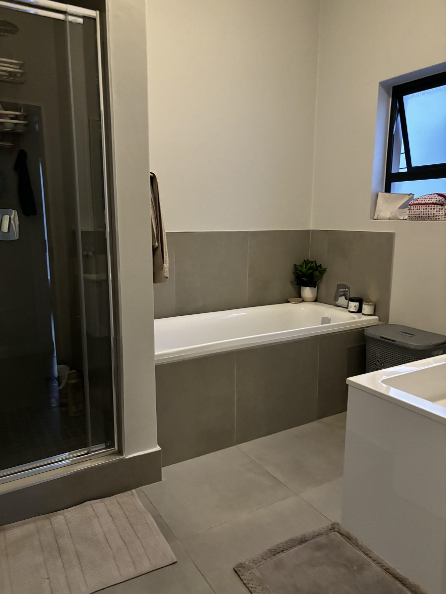 To Let 2 Bedroom Property for Rent in Morningside Gauteng