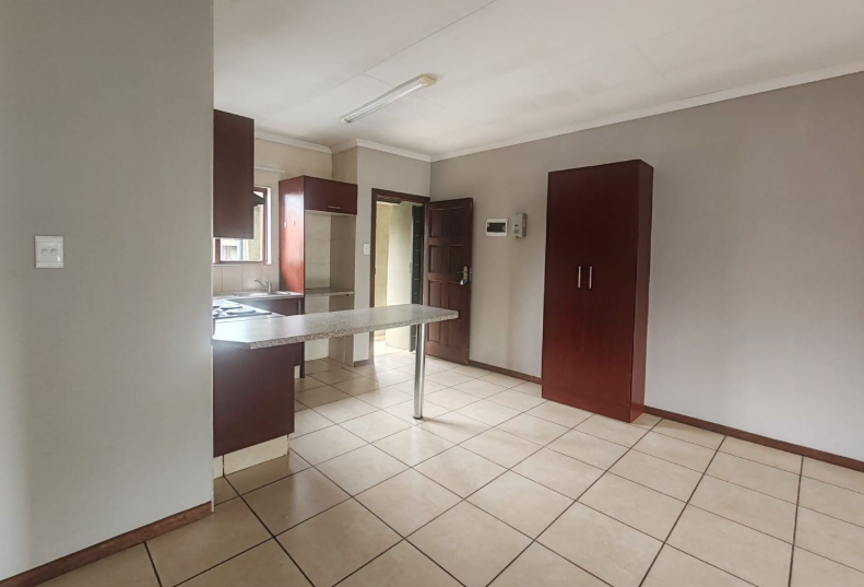 To Let 2 Bedroom Property for Rent in Kenleaf Gauteng