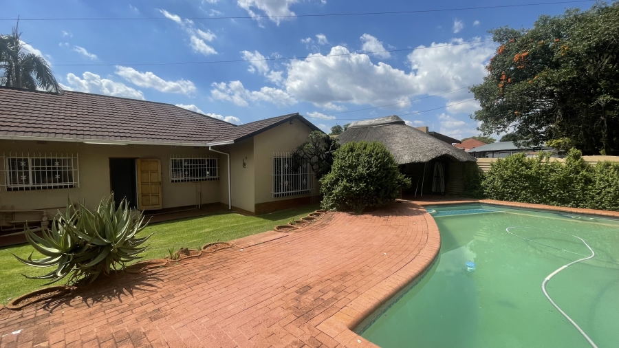 3 Bedroom Property for Sale in Sinoville Gauteng