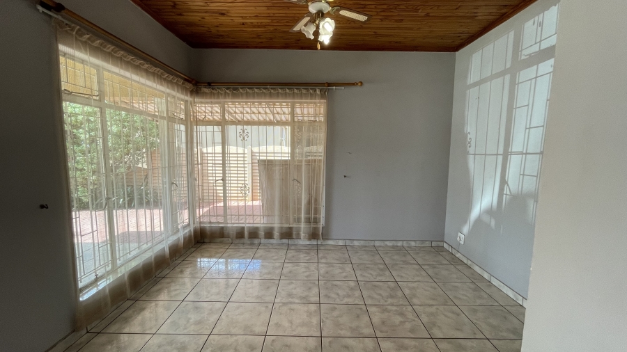 3 Bedroom Property for Sale in Sinoville Gauteng