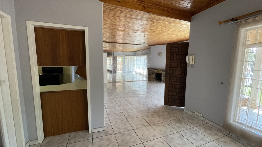 3 Bedroom Property for Sale in Sinoville Gauteng