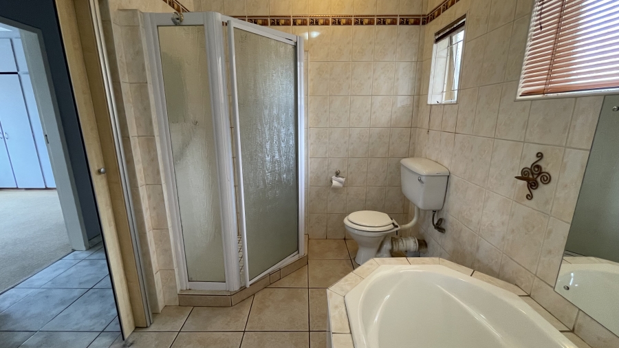 3 Bedroom Property for Sale in Sinoville Gauteng