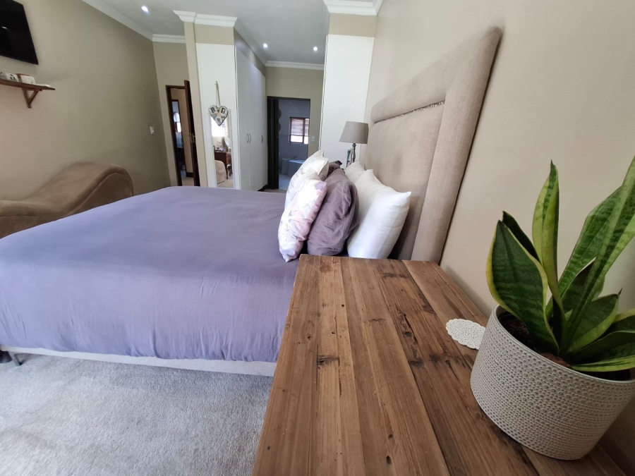 3 Bedroom Property for Sale in Bougainvillea Estate Gauteng