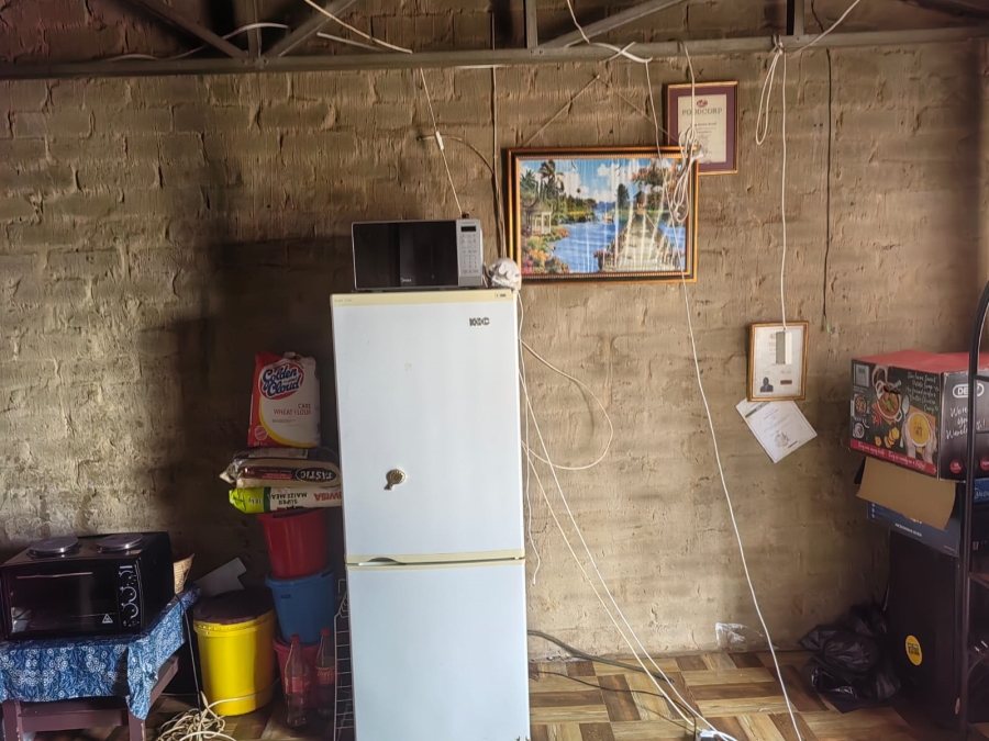 2 Bedroom Property for Sale in Mohlakeng Gauteng