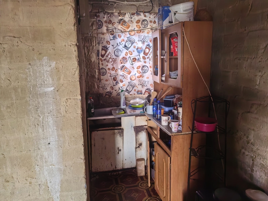 2 Bedroom Property for Sale in Mohlakeng Gauteng