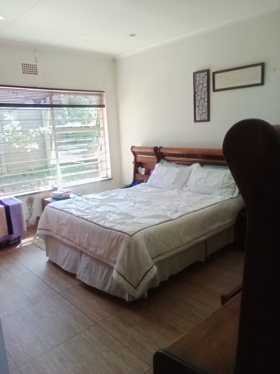 3 Bedroom Property for Sale in Roodepoort West Gauteng
