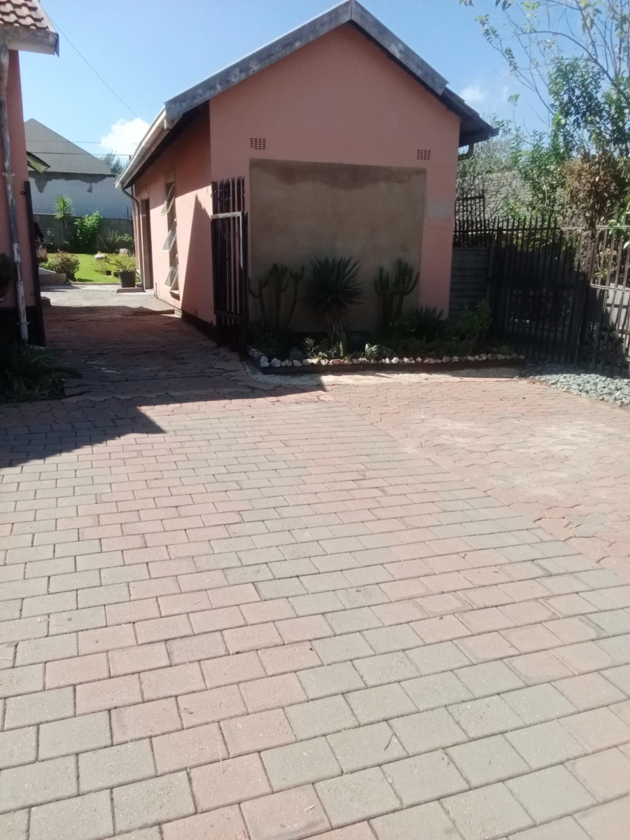 3 Bedroom Property for Sale in Roodepoort West Gauteng