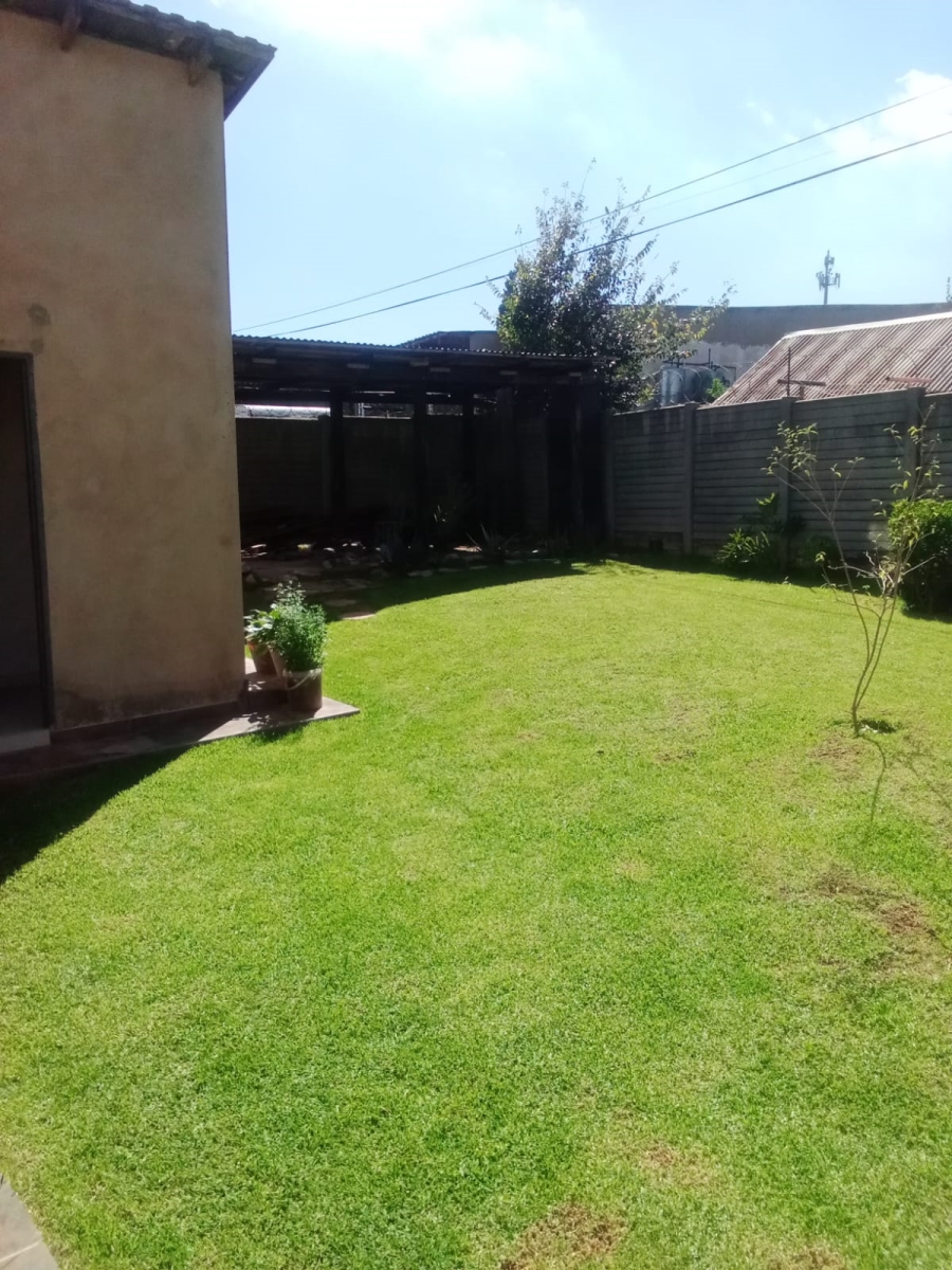 3 Bedroom Property for Sale in Roodepoort West Gauteng