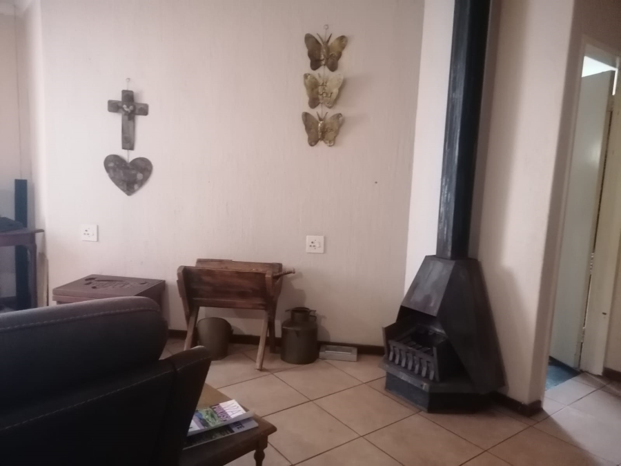 5 Bedroom Property for Sale in Wheatlands A H Gauteng