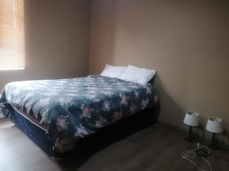 5 Bedroom Property for Sale in Wheatlands A H Gauteng