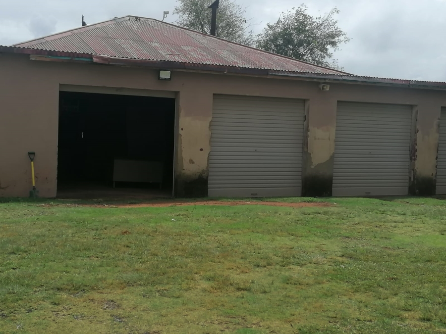 5 Bedroom Property for Sale in Wheatlands A H Gauteng