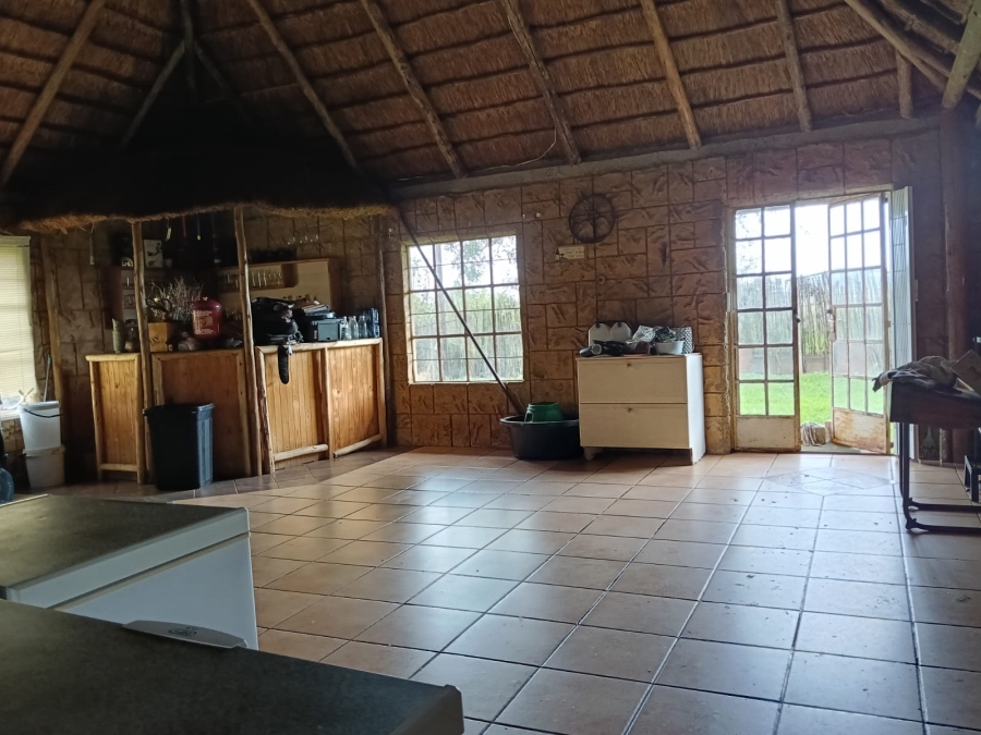 5 Bedroom Property for Sale in Wheatlands A H Gauteng
