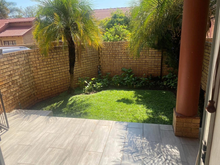 2 Bedroom Property for Sale in Eldo Glen Gauteng