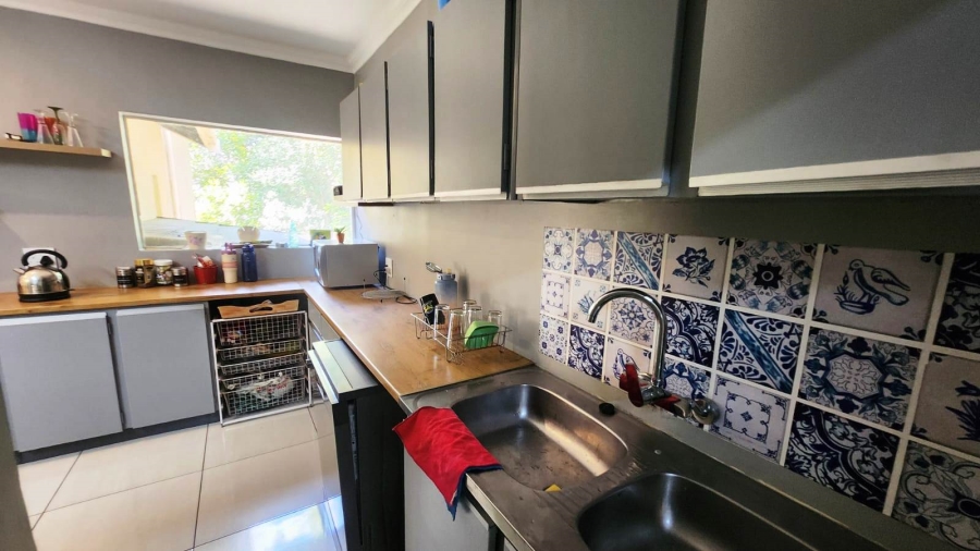 4 Bedroom Property for Sale in Eldoraigne Gauteng