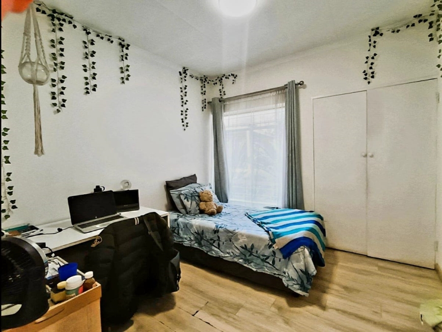 4 Bedroom Property for Sale in Eldoraigne Gauteng