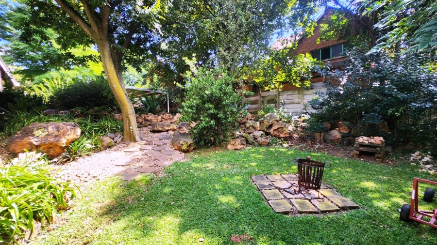 4 Bedroom Property for Sale in Eldoraigne Gauteng