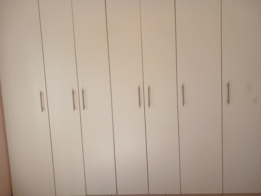 2 Bedroom Property for Sale in Bloubosrand Gauteng