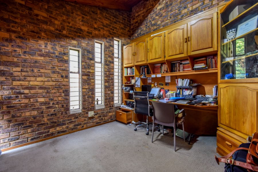 4 Bedroom Property for Sale in Moreleta Park Gauteng