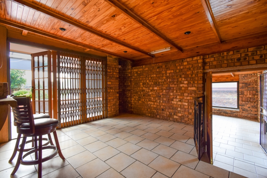 4 Bedroom Property for Sale in Moreleta Park Gauteng