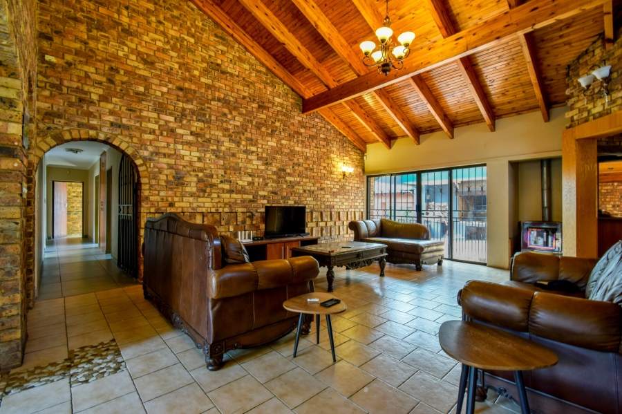 4 Bedroom Property for Sale in Moreleta Park Gauteng