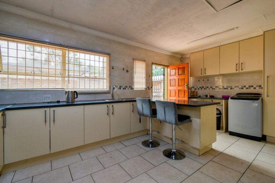 4 Bedroom Property for Sale in Moreleta Park Gauteng