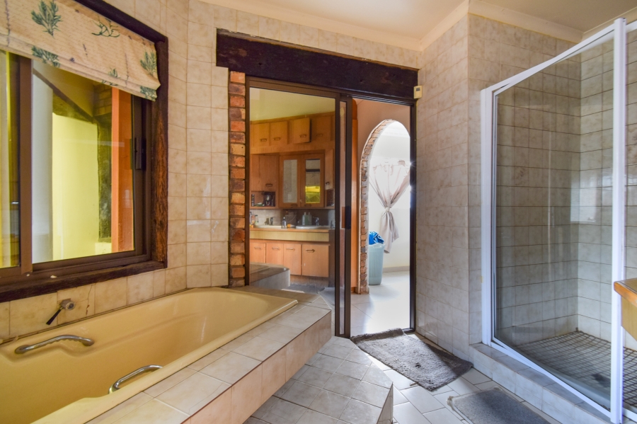 4 Bedroom Property for Sale in Moreleta Park Gauteng