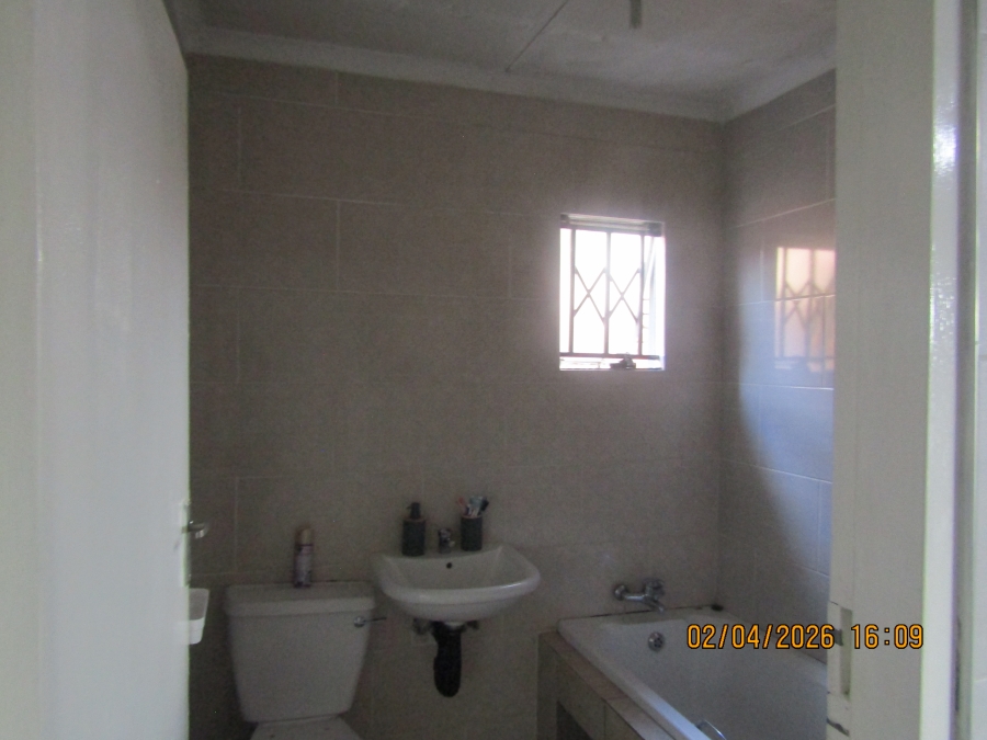 3 Bedroom Property for Sale in Greenfields Gauteng