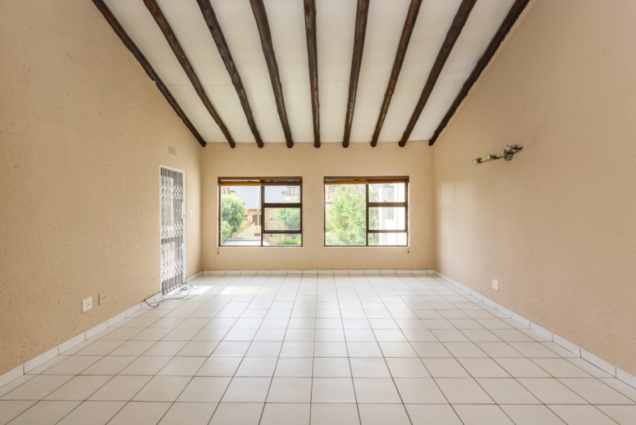 2 Bedroom Property for Sale in Eden Glen Gauteng