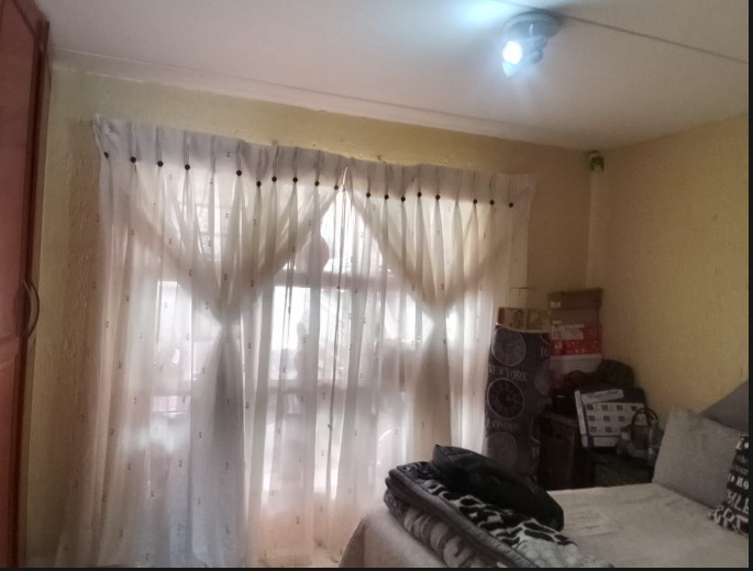 To Let 2 Bedroom Property for Rent in Mondeor Gauteng