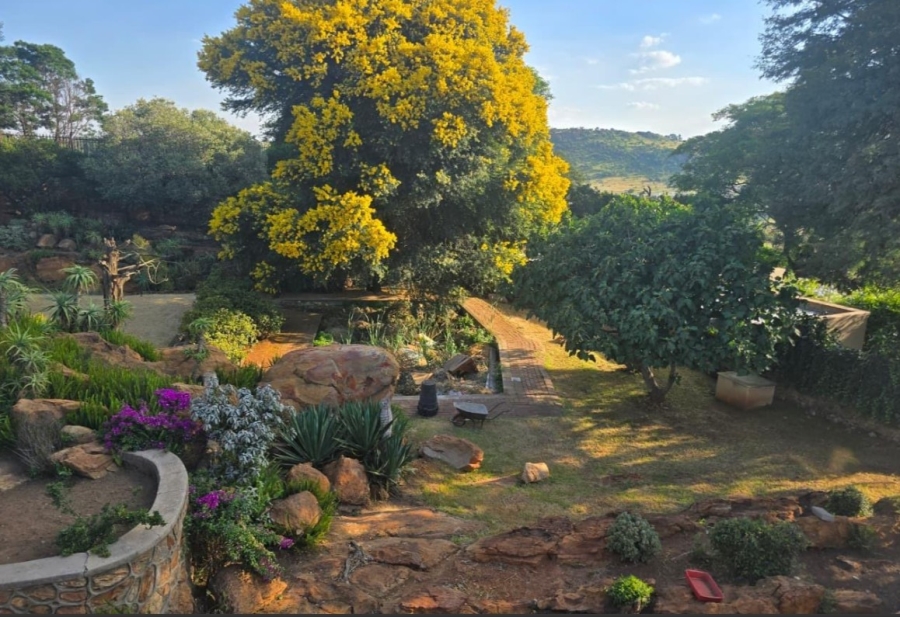 3 Bedroom Property for Sale in Linmeyer Gauteng