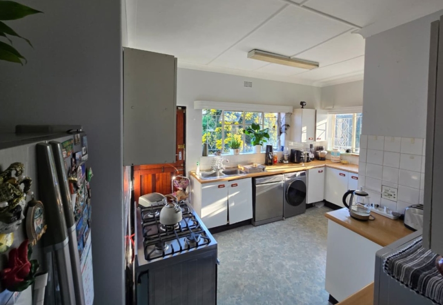 3 Bedroom Property for Sale in Linmeyer Gauteng