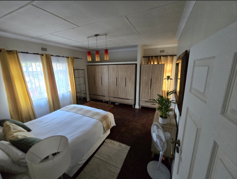 3 Bedroom Property for Sale in Linmeyer Gauteng