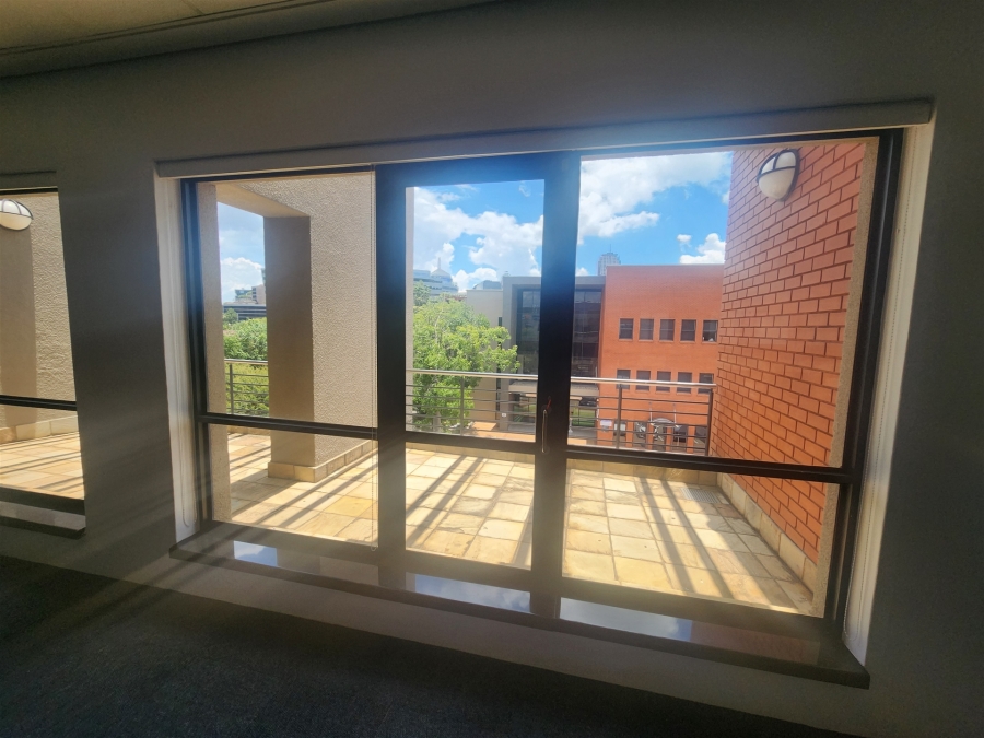 To Let commercial Property for Rent in Wierda Valley Gauteng