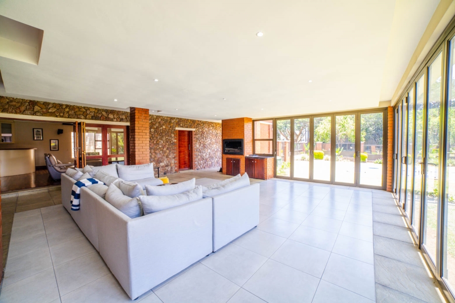 To Let 4 Bedroom Property for Rent in Carlswald North Estate Gauteng