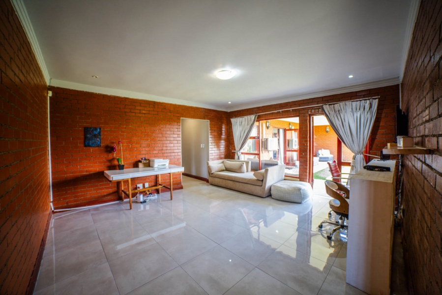 To Let 4 Bedroom Property for Rent in Carlswald North Estate Gauteng