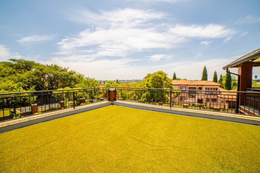 To Let 4 Bedroom Property for Rent in Carlswald North Estate Gauteng