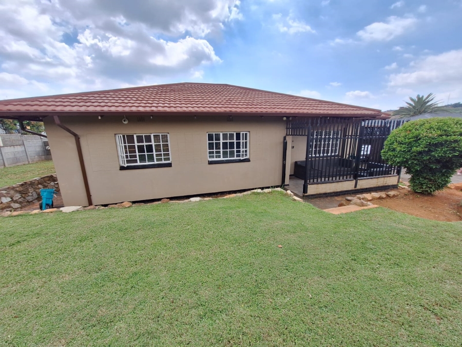 3 Bedroom Property for Sale in Wentworth Park Gauteng