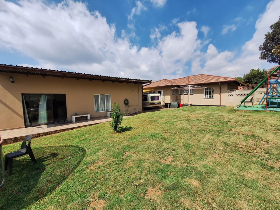 3 Bedroom Property for Sale in Wentworth Park Gauteng