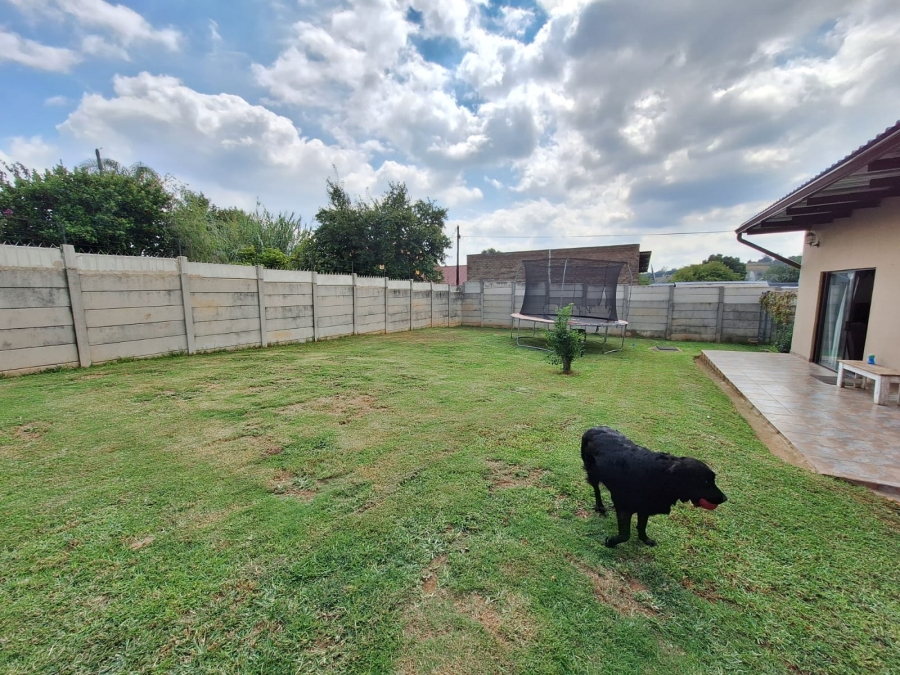 3 Bedroom Property for Sale in Wentworth Park Gauteng