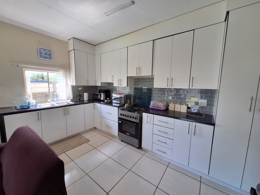 3 Bedroom Property for Sale in Wentworth Park Gauteng