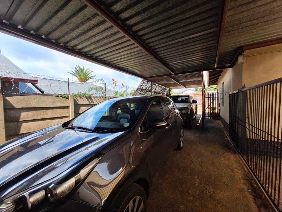 3 Bedroom Property for Sale in Wentworth Park Gauteng