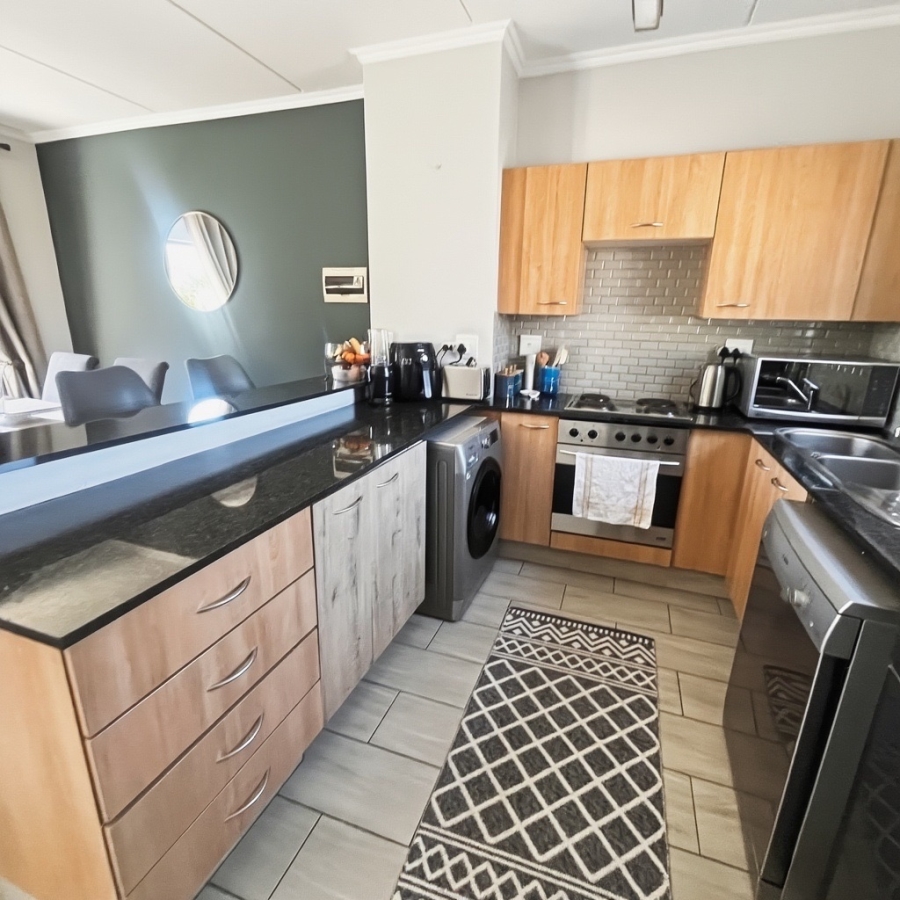 2 Bedroom Property for Sale in Sunninghill Gauteng