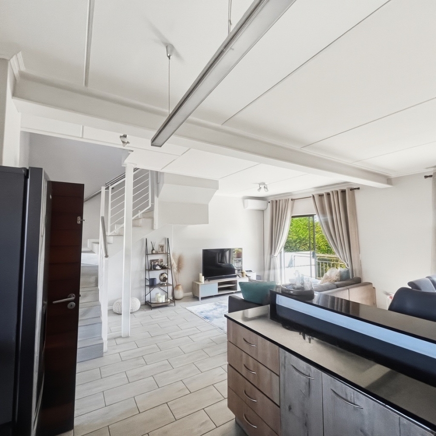 2 Bedroom Property for Sale in Sunninghill Gauteng