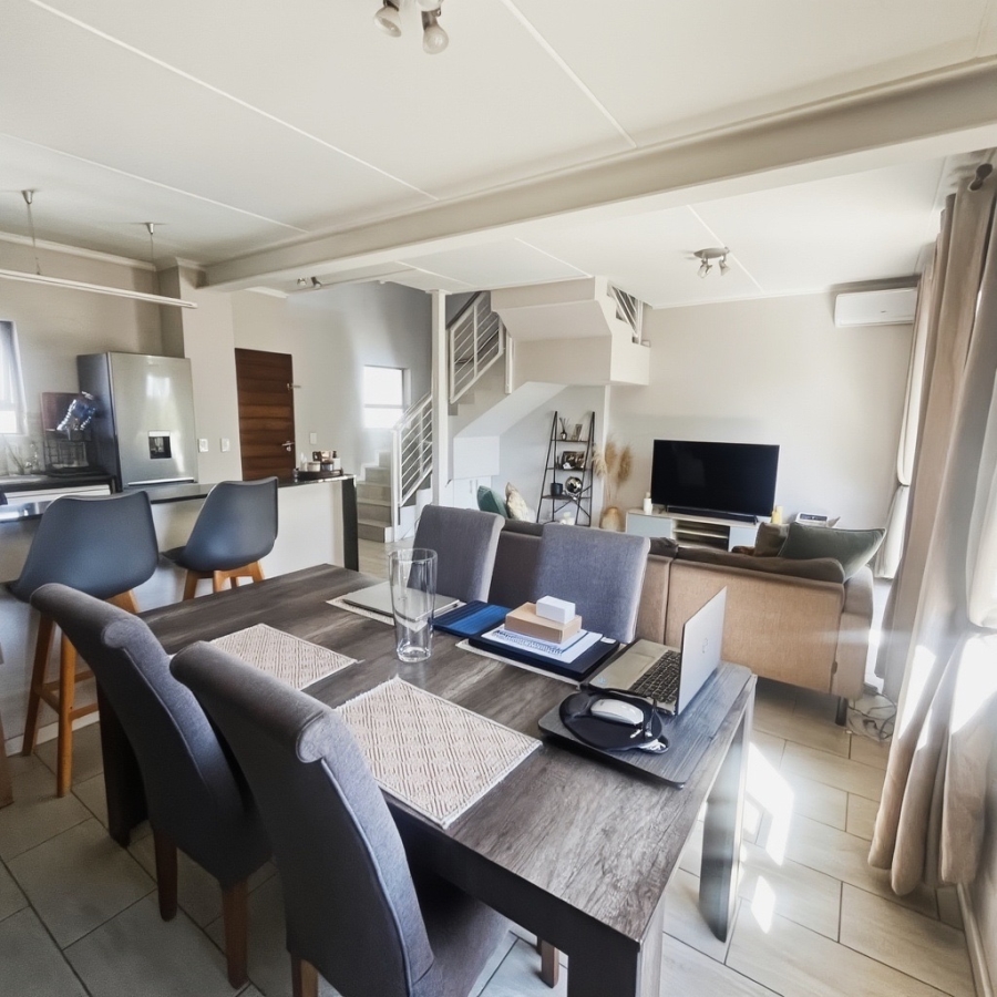 2 Bedroom Property for Sale in Sunninghill Gauteng