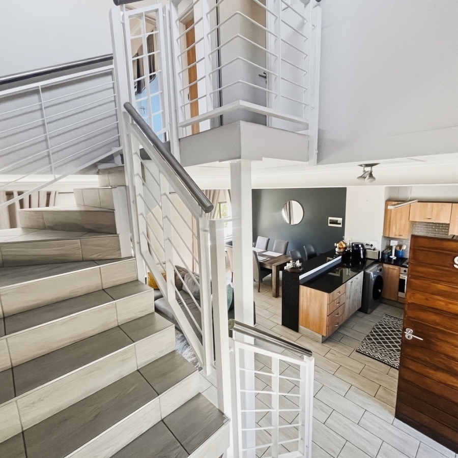 2 Bedroom Property for Sale in Sunninghill Gauteng