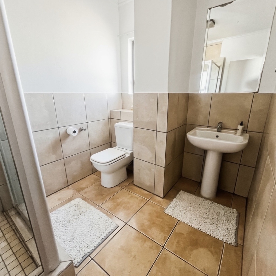 2 Bedroom Property for Sale in Sunninghill Gauteng