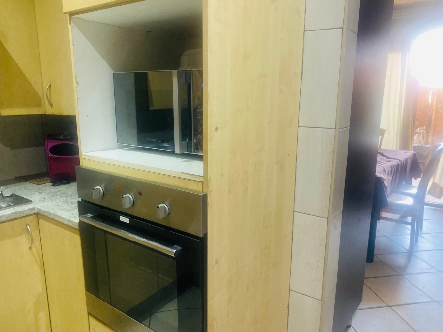 4 Bedroom Property for Sale in Mamelodi Gauteng