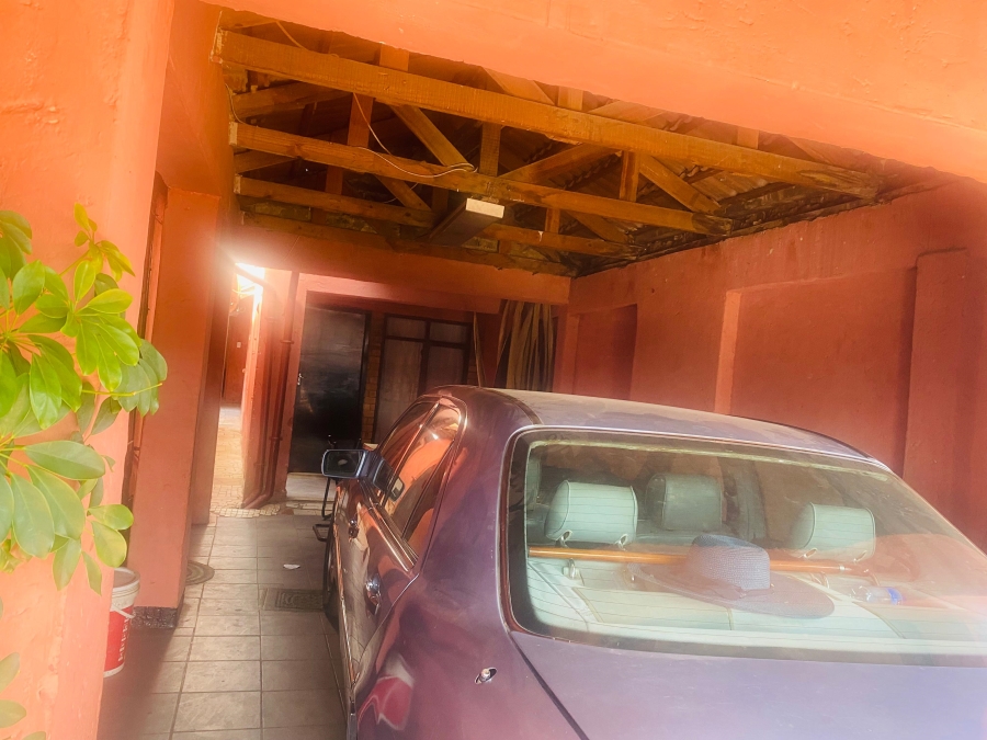 4 Bedroom Property for Sale in Mamelodi Gauteng